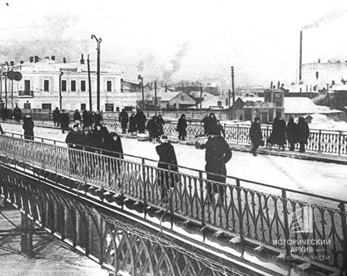 Железный мост через реку Омь
